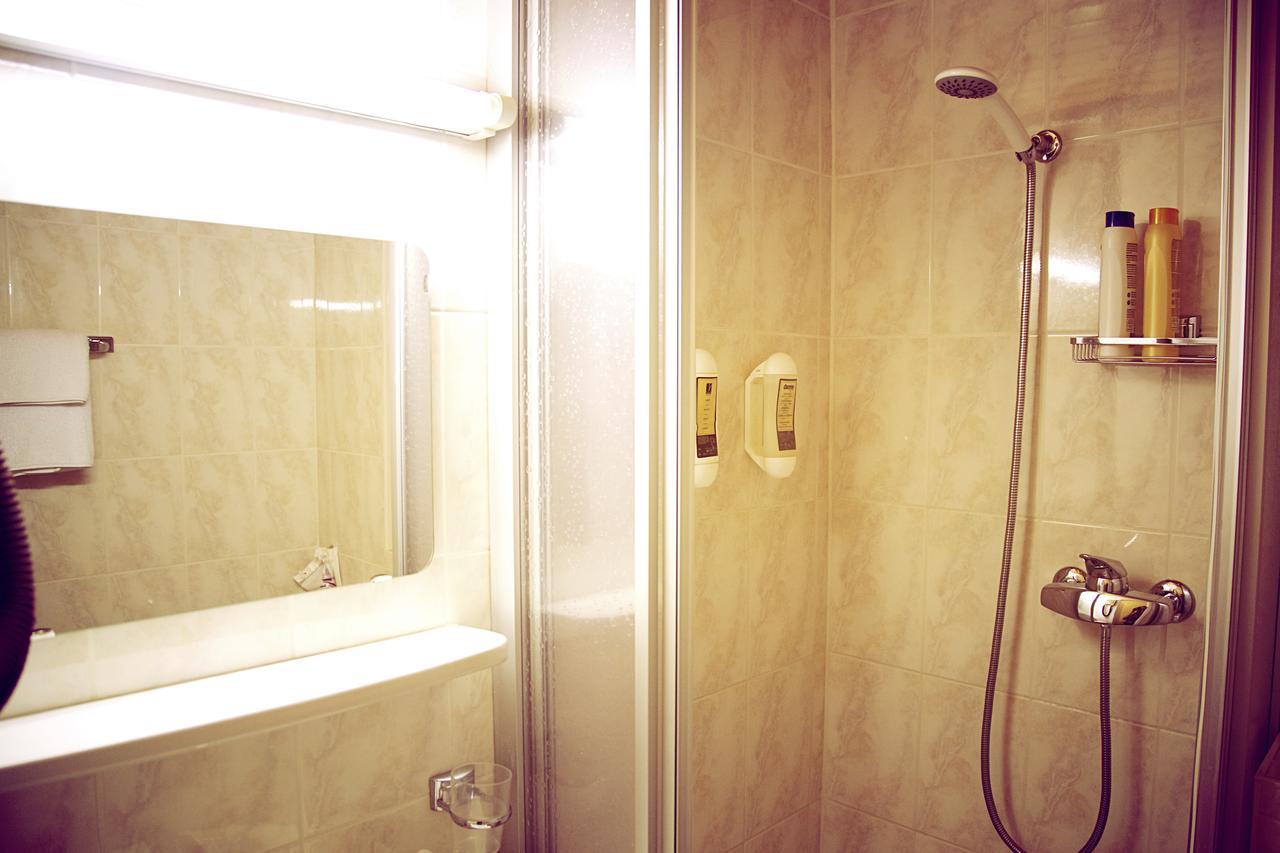 Hotel Leprince Genf Kültér fotó